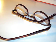 Indlæs billede til gallerivisning FRANSK RETRO - LÆSEBRILLE M/STYRKE - STEL I MAT BRUN ACETAT - TILBUD Kr. 499,-Inkl. etui i foret læder